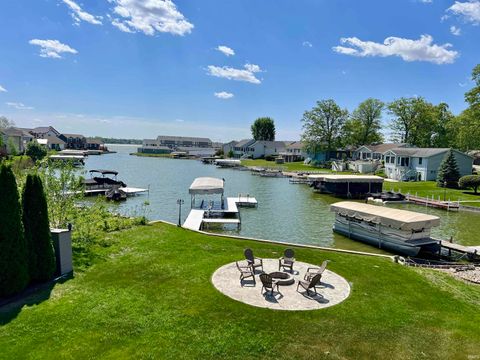 Tiny photo for 1620 Colonial Drive, Rochester, IN 46975 (MLS # 202518314)