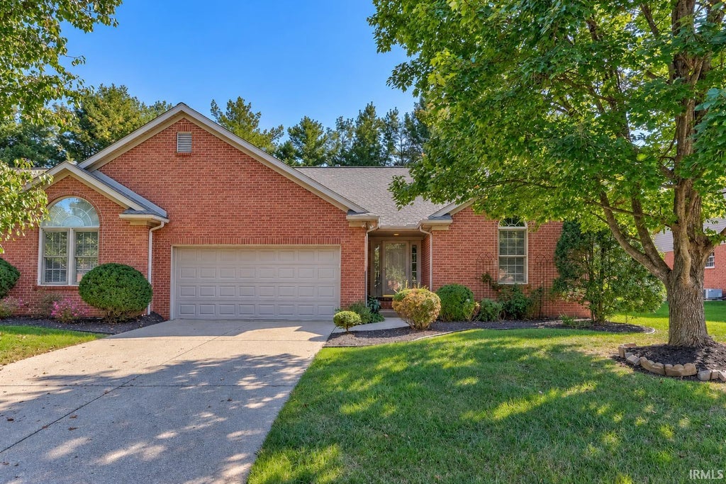 Photo of 3201 Renee Drive, Evansville, IN 47711 (MLS # 202644693)