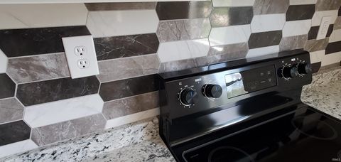 Tiny photo for 60 E 9th Street, Peru, IN 46970 (MLS # 202623537)