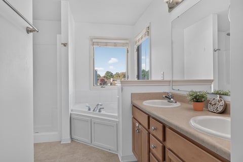 Tiny photo for 5327 Willman Lane, Fort Wayne, IN 46835 (MLS # 202643552)