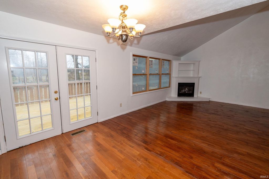 Photo of 53134 Old Farm Road, Elkhart, IN 46544 (MLS # 202606141)