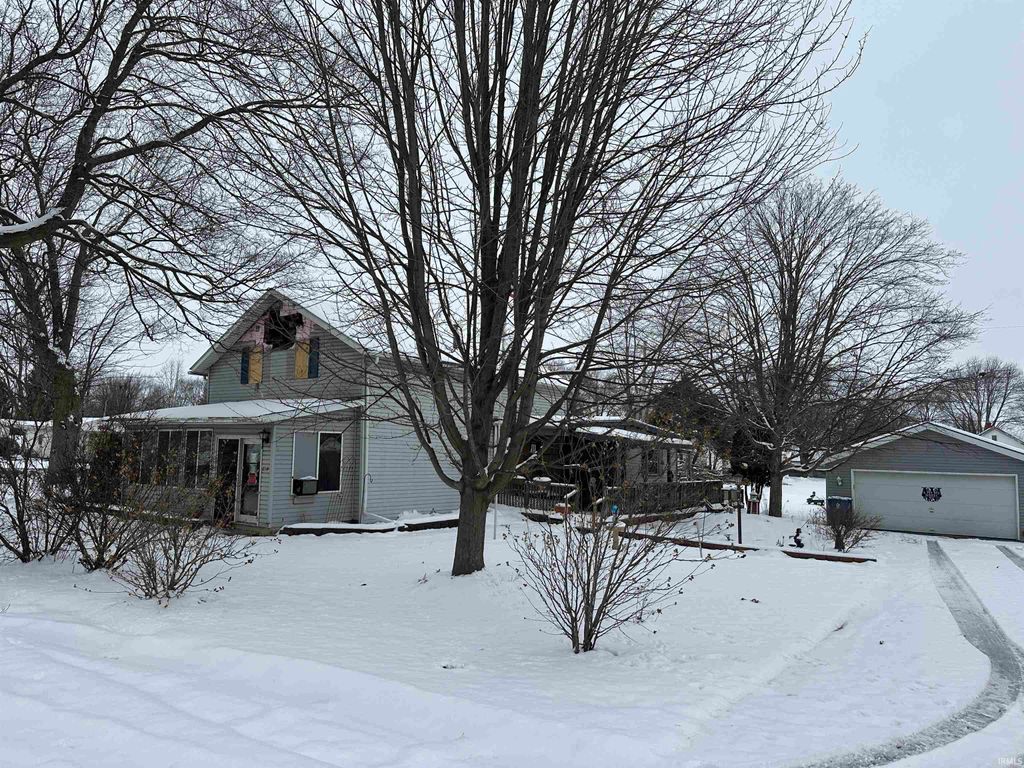 Photo of 214 Railroad Street #786, Monroeville, IN 46773 (MLS # 202548428)