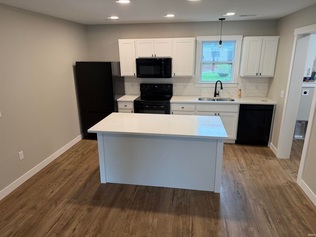 Photo of 901 Dorwin Street, Decatur, IN 46733 (MLS # 202626812)
