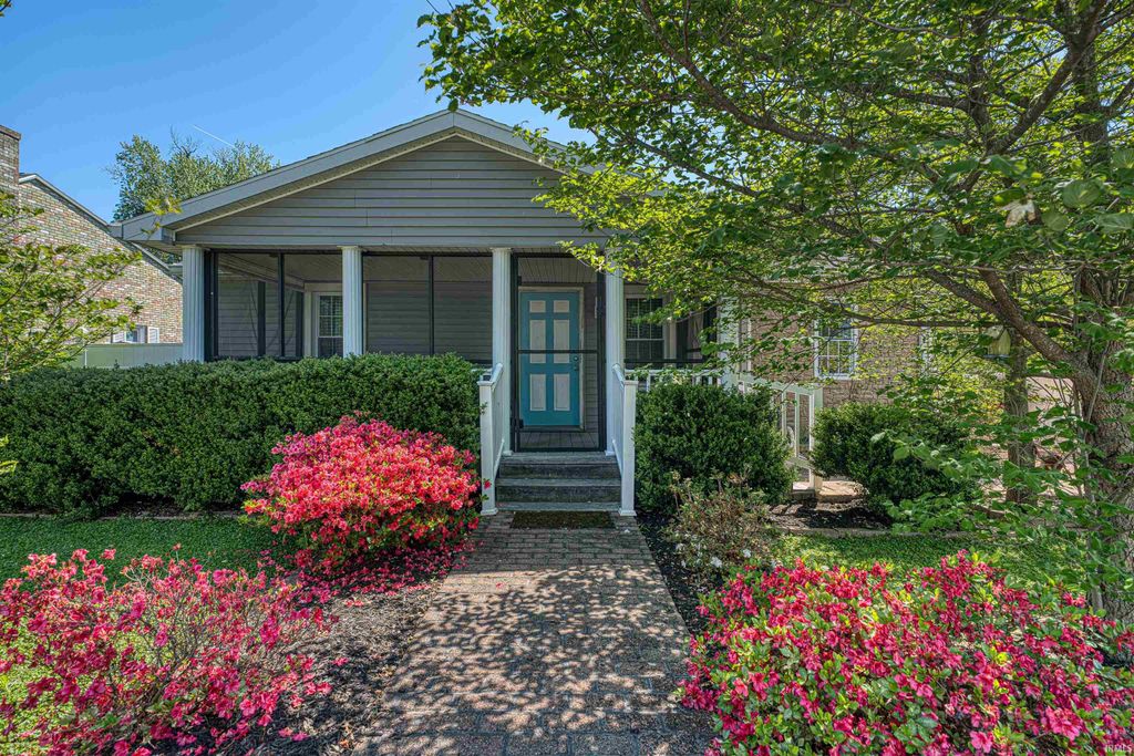 Photo of 613 N First Street, Boonville, IN 47601 (MLS # 202614057)