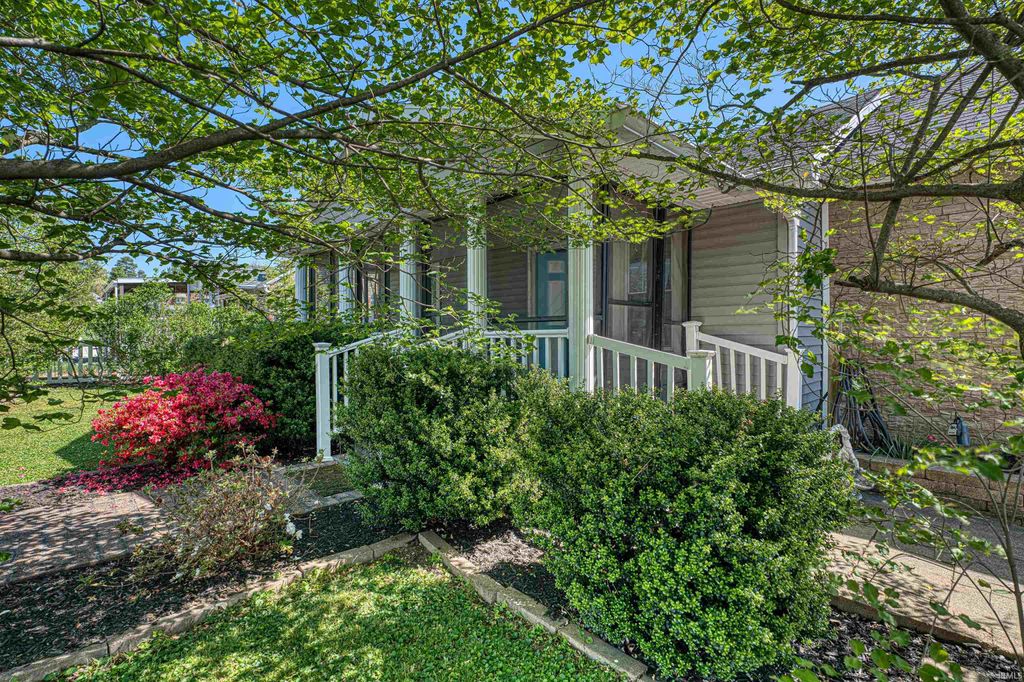 Photo of 613 N First Street, Boonville, IN 47601 (MLS # 202614057)