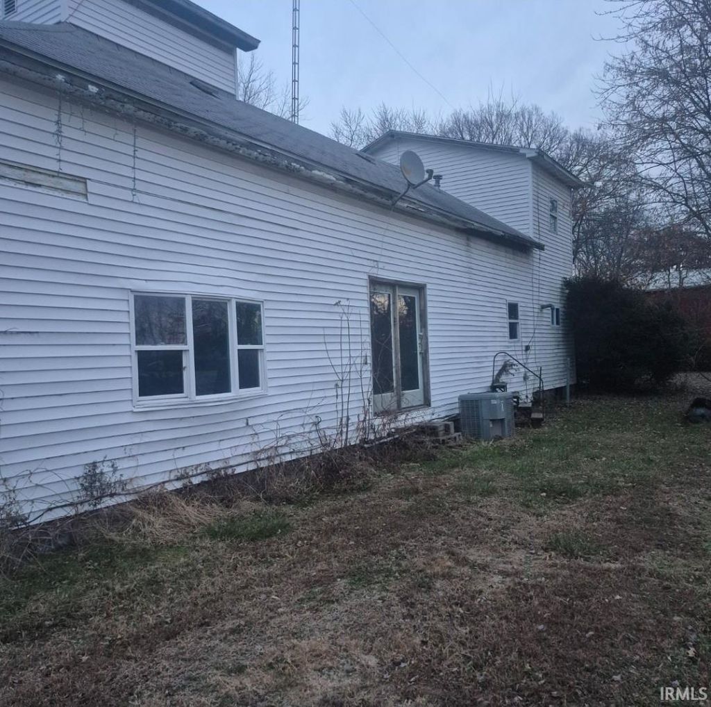 Photo of 408 Dubois Street, Sumner, IL 62466 (MLS # 202604620)