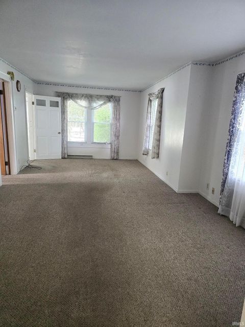 Tiny photo for 714 E Hoffer Street, Kokomo, IN 46902 (MLS # 202619106)