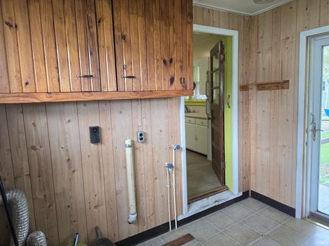 Tiny photo for 714 E Hoffer Street, Kokomo, IN 46902 (MLS # 202619106)