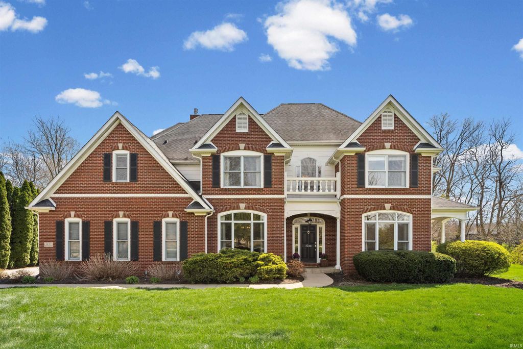 Photo of 1423 Kingswood Road W Rd, West Lafayette, IN 47906 (MLS # 202612379)