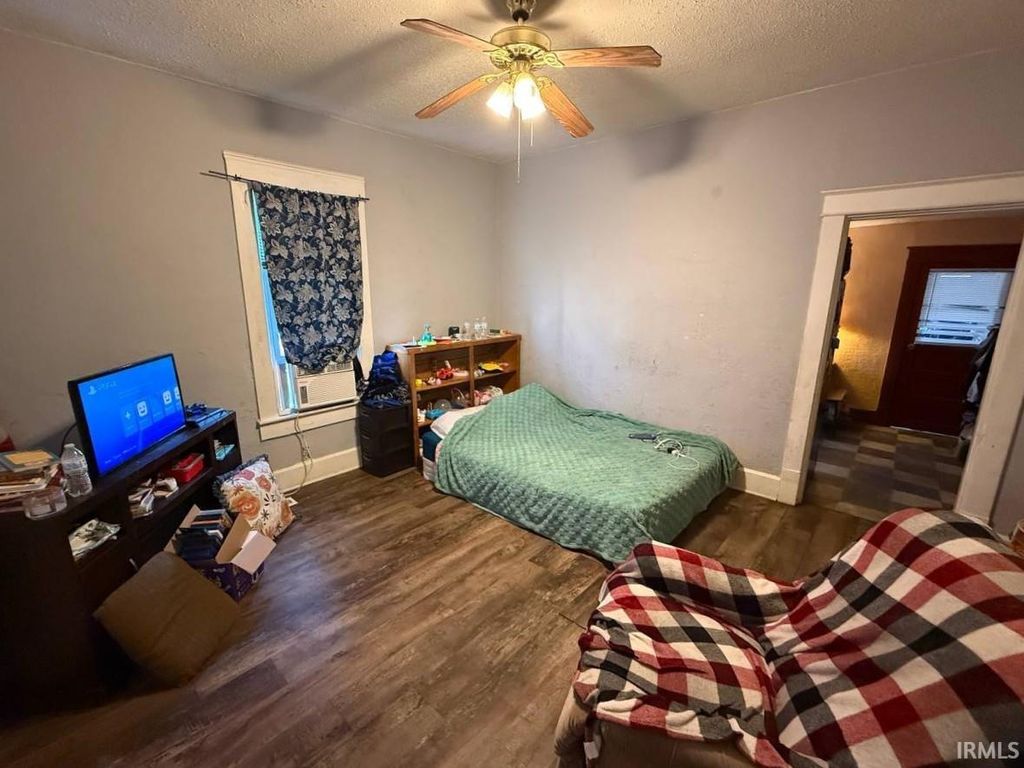 Photo of 1171 Dewolf Street, Vincennes, IN 47591 (MLS # 202614247)