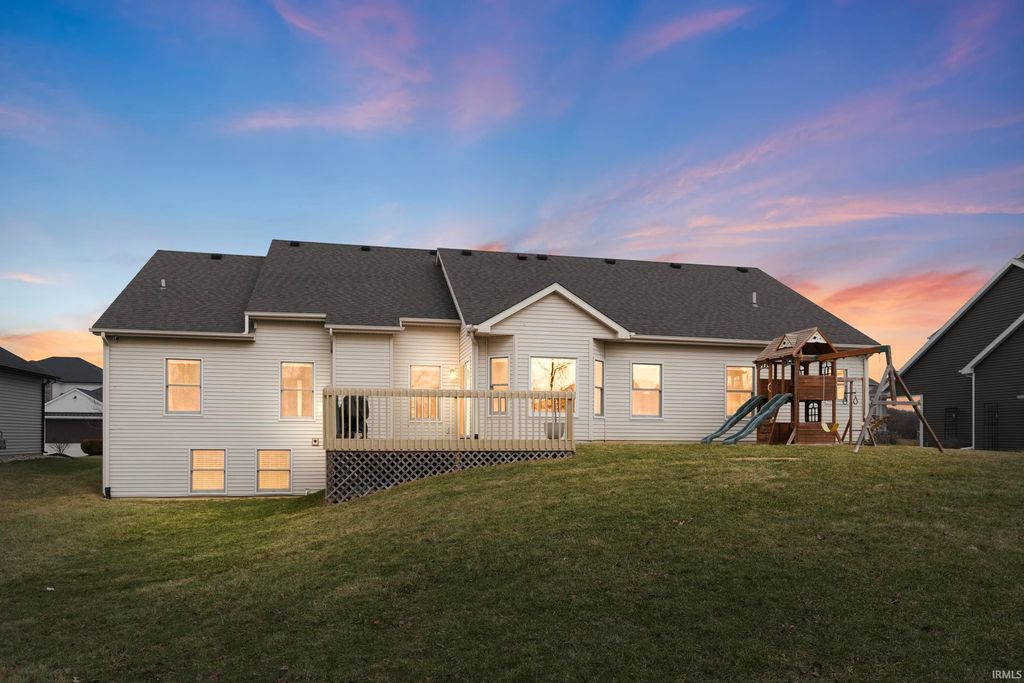 Photo of 11209 Eagle River Run, Fort Wayne, IN 46845 (MLS # 202608405)