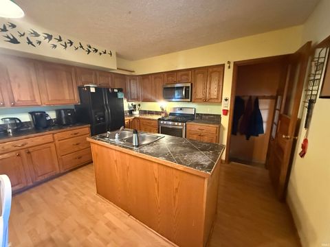 Tiny photo for 119 E Beckley Street, Royal Center, IN 46978 (MLS # 202618343)