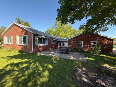 Tiny photo for 119 E Beckley Street, Royal Center, IN 46978 (MLS # 202618343)