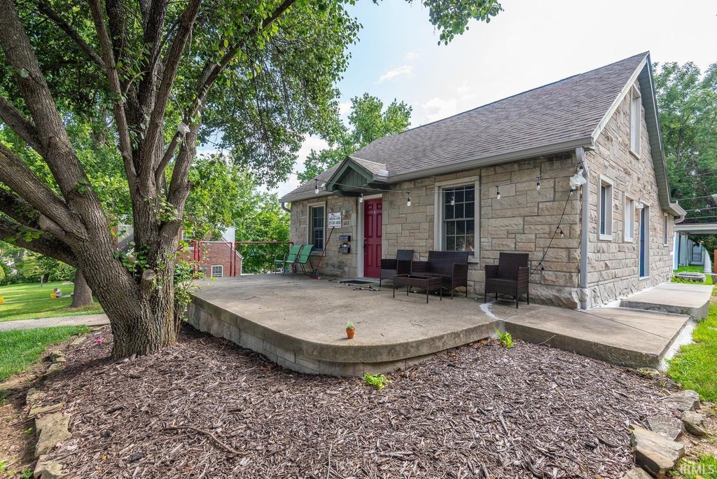 Photo of 403 S Eagleson Avenue, Bloomington, IN 47401 (MLS # 202633278)
