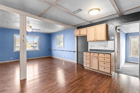 Tiny photo for 1021 Columbus Boulevard, Kokomo, IN 46901 (MLS # 202607478)