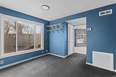 Tiny photo for 1021 Columbus Boulevard, Kokomo, IN 46901 (MLS # 202607478)