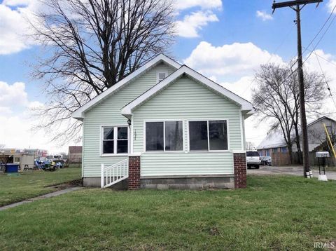 Photo of 1624 N Webster St, Kokomo, IN 46901 (MLS # 202608167)