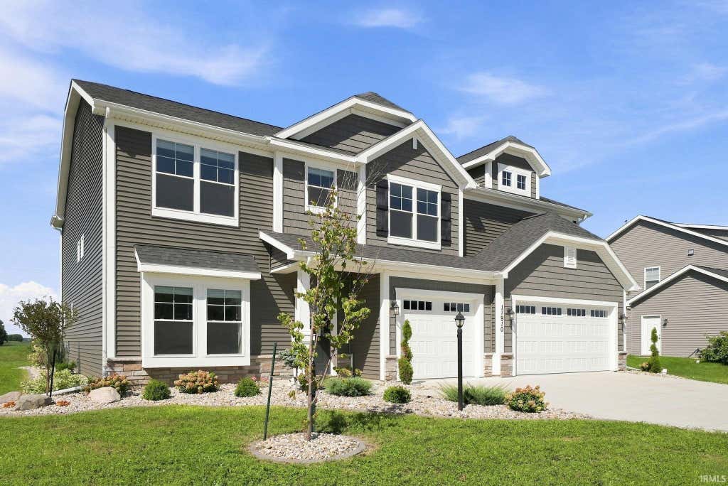 Photo of 11910 Kendrick Court, Fort Wayne, IN 46818 (MLS # 202635105)