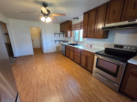 Tiny photo for 417 Weston Avenue, Churubusco, IN 46723 (MLS # 202642380)