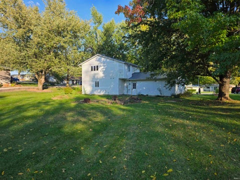 Tiny photo for 417 Weston Avenue, Churubusco, IN 46723 (MLS # 202642380)