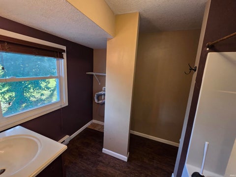 Tiny photo for 417 Weston Avenue, Churubusco, IN 46723 (MLS # 202642380)