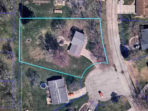 Tiny photo for 417 Weston Avenue, Churubusco, IN 46723 (MLS # 202642380)