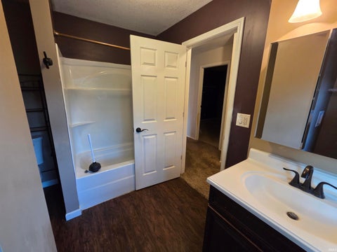 Tiny photo for 417 Weston Avenue, Churubusco, IN 46723 (MLS # 202642380)