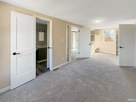 Tiny photo for 5314 W Gasline Road, Frankfort, IN 46041 (MLS # 202546426)