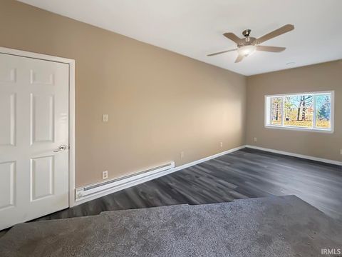 Tiny photo for 5314 W Gasline Road, Frankfort, IN 46041 (MLS # 202546426)