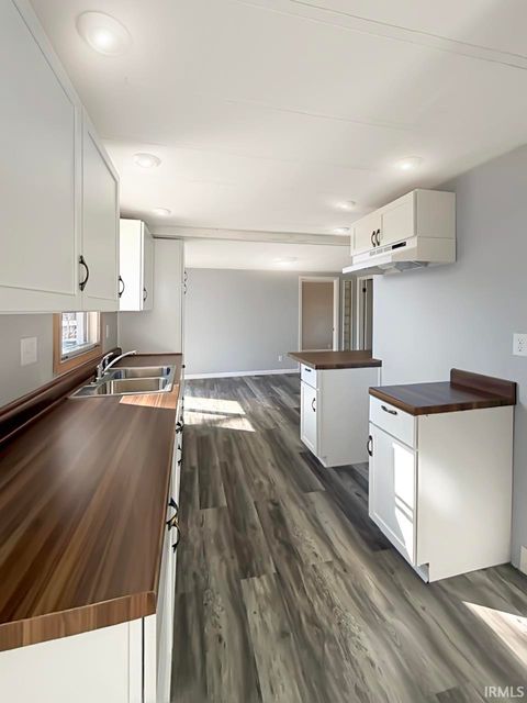 Tiny photo for 5314 W Gasline Road, Frankfort, IN 46041 (MLS # 202546426)