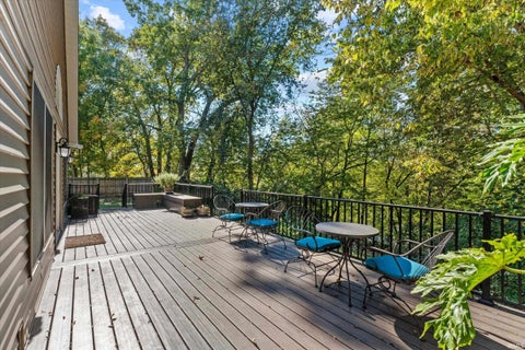 Tiny photo for 51421 Merville Court, South Bend, IN 46637 (MLS # 202643778)