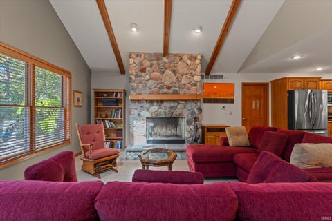 Tiny photo for 51421 Merville Court, South Bend, IN 46637 (MLS # 202643778)