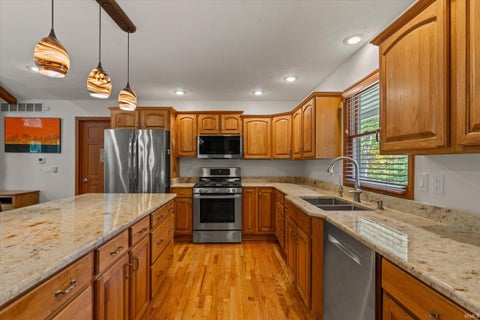 Tiny photo for 51421 Merville Court, South Bend, IN 46637 (MLS # 202643778)
