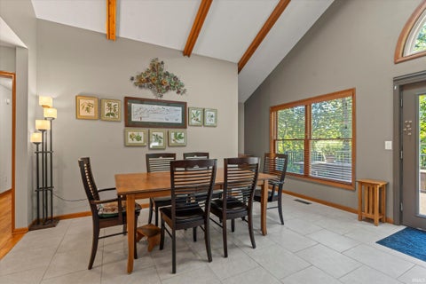 Tiny photo for 51421 Merville Court, South Bend, IN 46637 (MLS # 202643778)