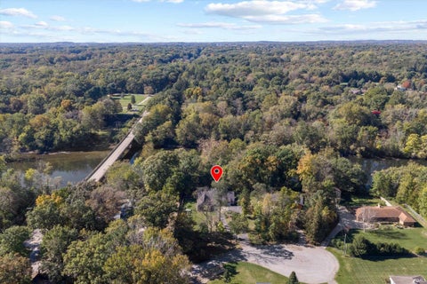 Tiny photo for 51421 Merville Court, South Bend, IN 46637 (MLS # 202643778)
