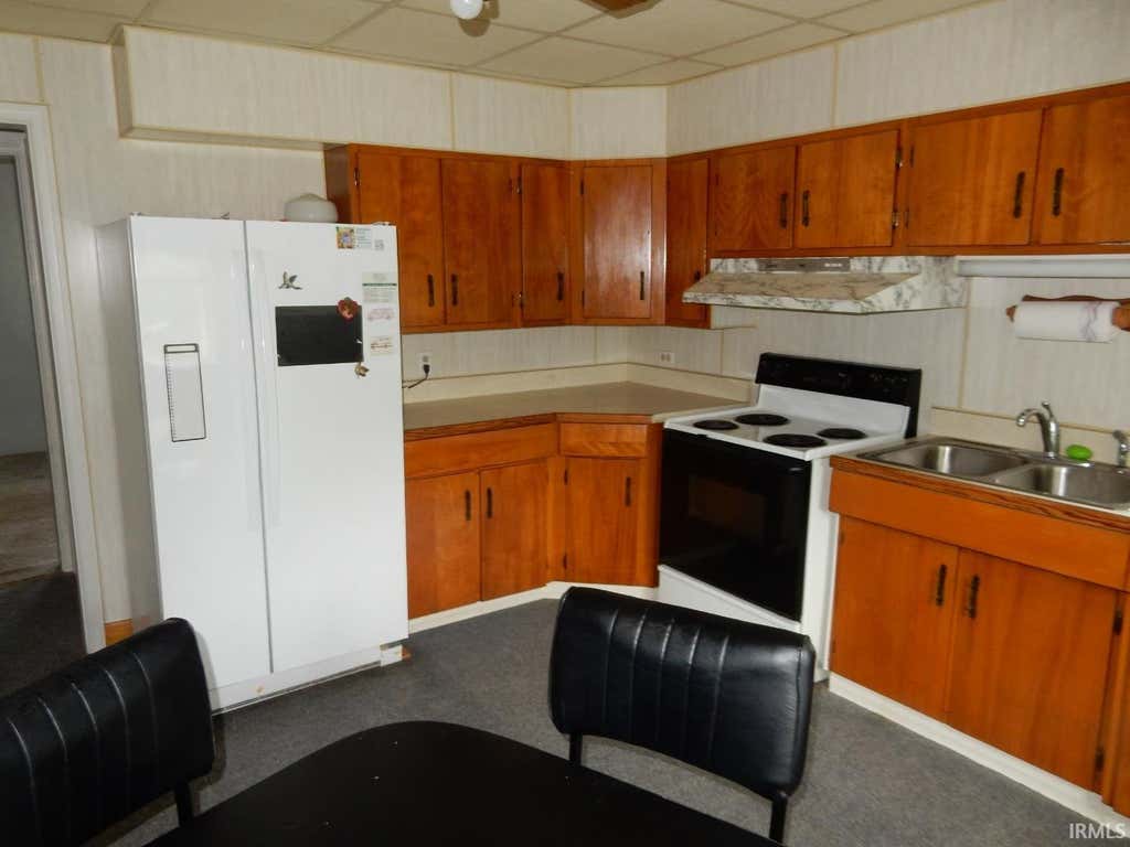 Photo of 1055 Evans Street, Elkhart, IN 46516 (MLS # 202621708)