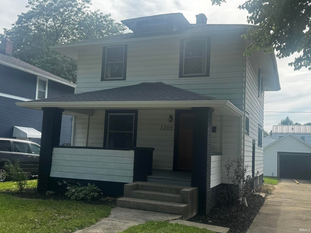 Photo of 1205 Pemberton Drive, Fort Wayne, IN 46805 (MLS # 202627193)