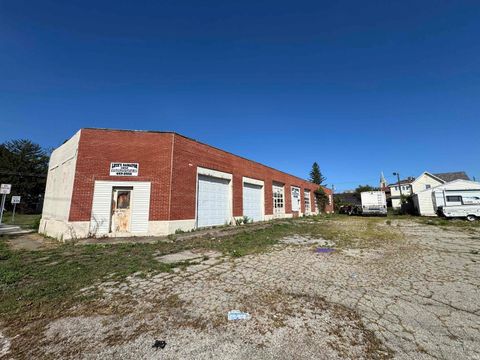 Tiny photo for 1001 N Washington Street, Kokomo, IN 46901 (MLS # 202544103)