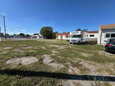 Tiny photo for 1001 N Washington Street, Kokomo, IN 46901 (MLS # 202544103)