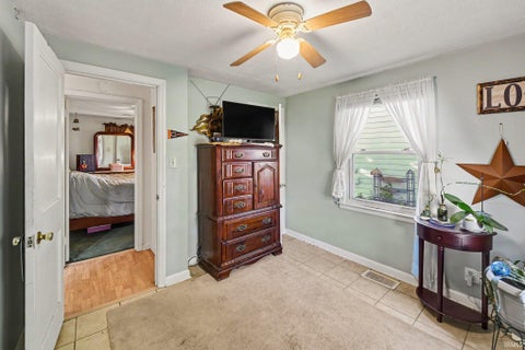 Tiny photo for 3701 Fellows Street, South Bend, IN 46614 (MLS # 202624663)