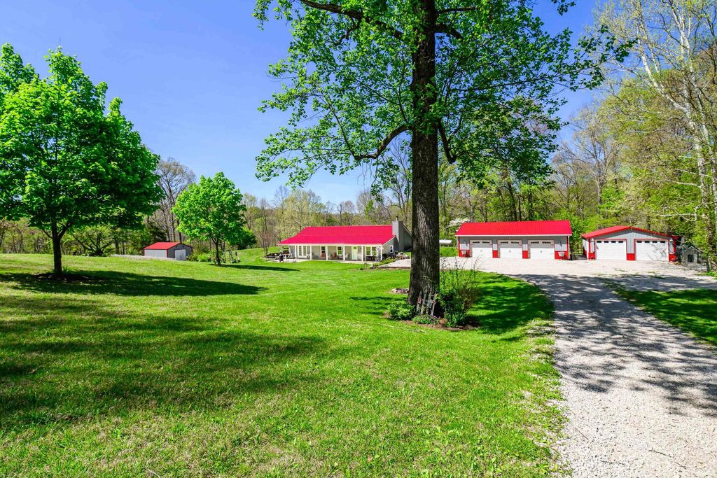 Photo of 5182 W Woodland Road, Ellettsville, IN 47429 (MLS # 202615181)