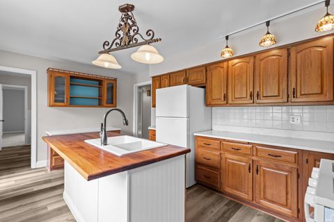 Tiny photo for 429 N 480 W, Kokomo, IN 46901 (MLS # 202530499)