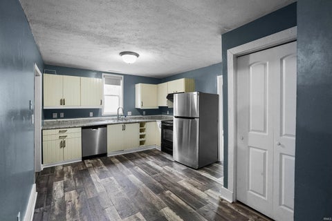 Tiny photo for 2320 Rogers Street, Lafayette, IN 47905 (MLS # 202635988)