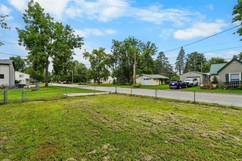 Tiny photo for 2320 Rogers Street, Lafayette, IN 47905 (MLS # 202635988)