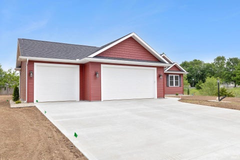 Tiny photo for 30579 Carrie Drive, Elkhart, IN 46516 (MLS # 202601973)