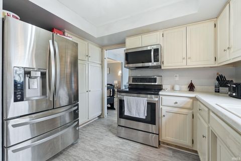Tiny photo for 1404 Davidson Court, Auburn, IN 46706 (MLS # 202612982)