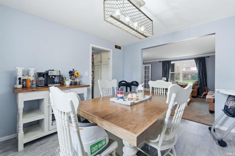 Tiny photo for 1404 Davidson Court, Auburn, IN 46706 (MLS # 202612982)