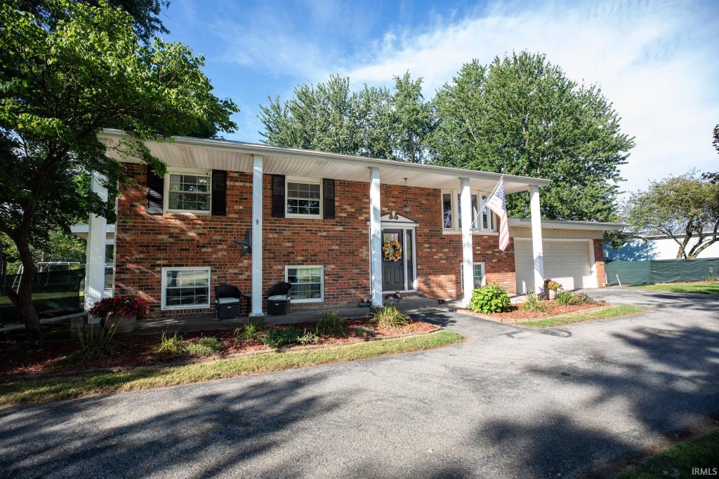 Photo of 501 Shaffer Road, Bourbon, IN 46504 (MLS # 202637146)