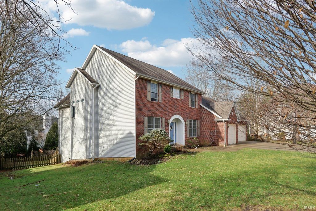 Photo of 2406 E Cedarwood Court, Bloomington, IN 47401 (MLS # 202607477)