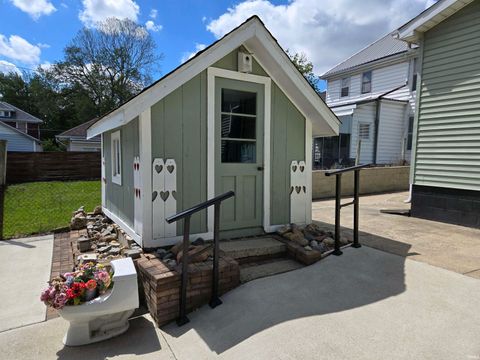 Tiny photo for 1911 E Broadway, Logansport, IN 46947 (MLS # 202618886)